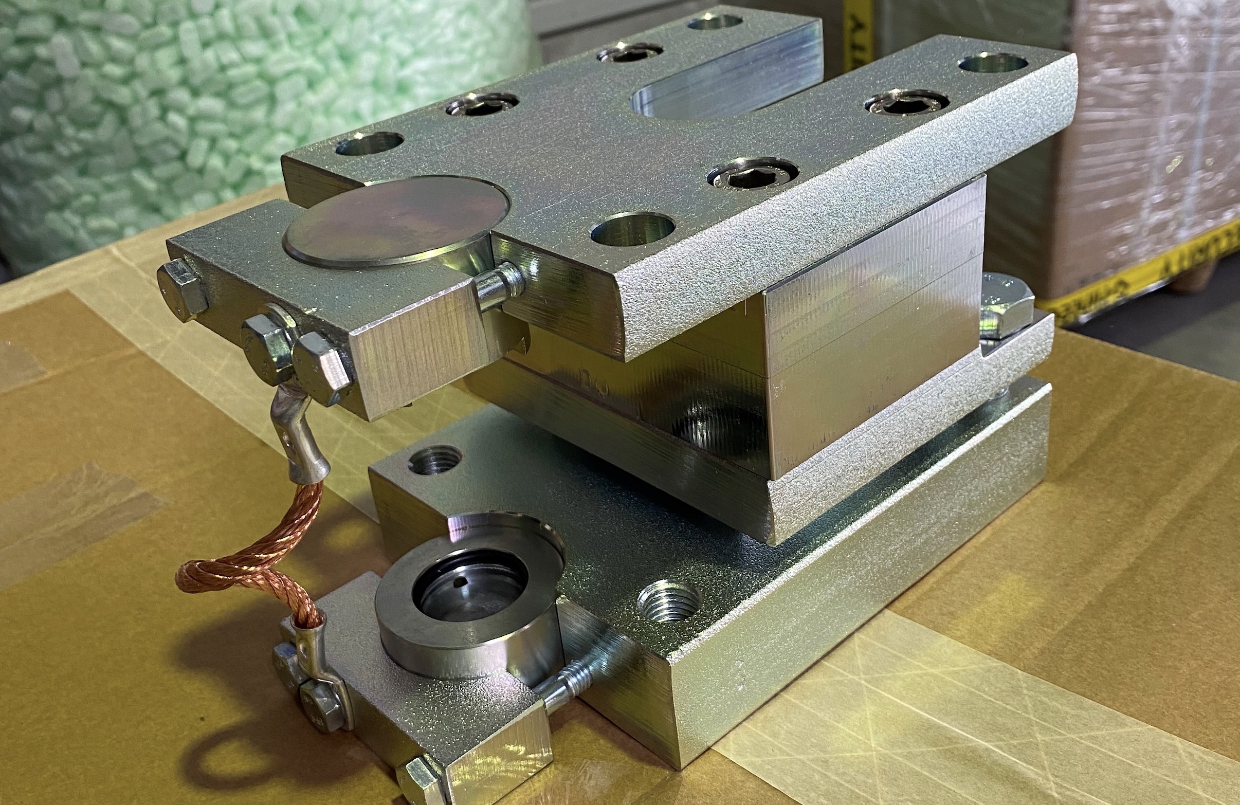Flintec uses BUMAX in its weighing module to meet industry strength and reliability requirements as well as European standards